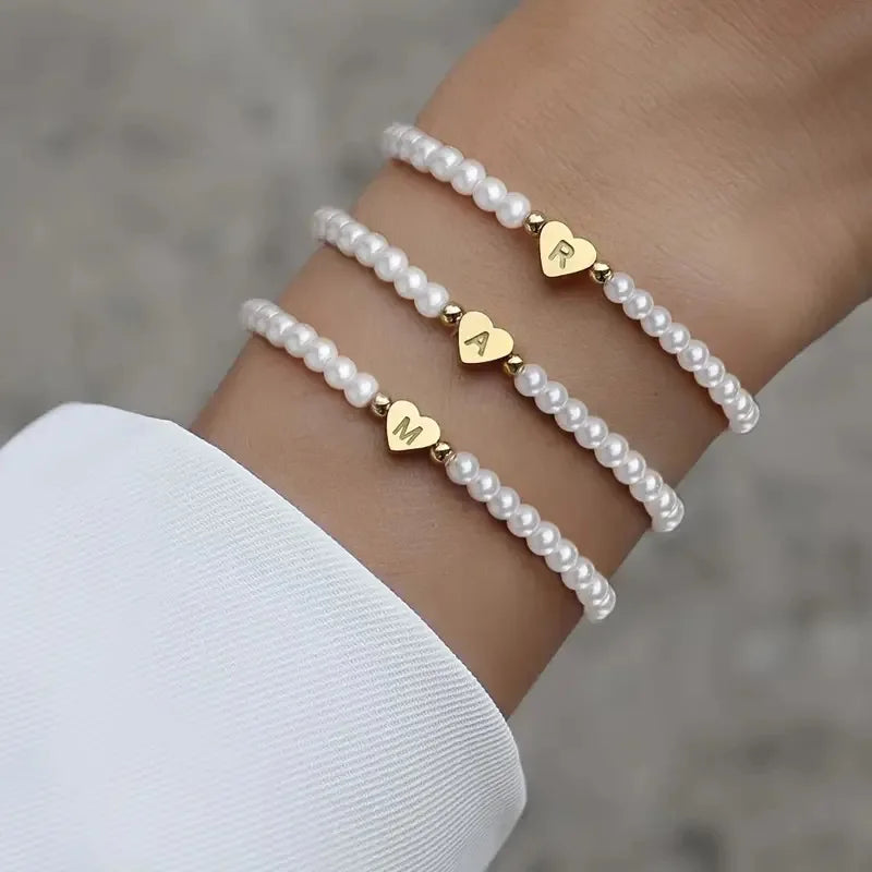 26 Letters Initial Bracelet For Women Faux Pearl Bracelet Fashion Women link Bracelet Wristband Jewelry gift Pearl Bracelet A-Z bracelete