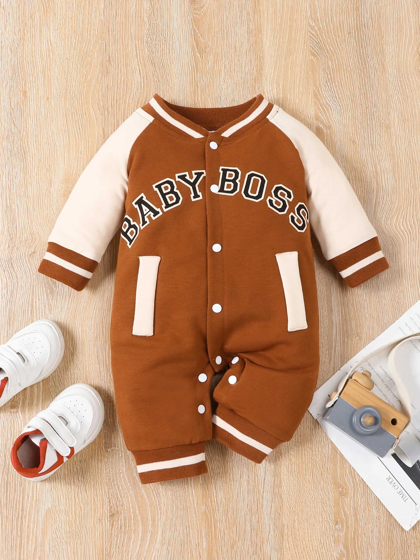 Fashionable letter printed long sleeved round neck cute and personalized baby boy jumpsuit infants boys