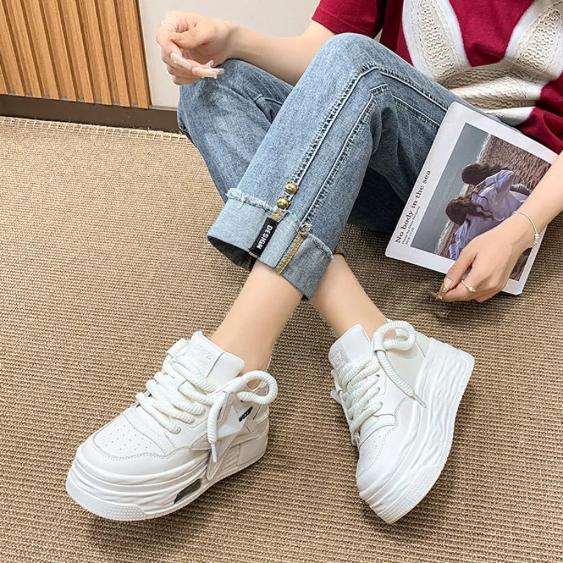 Women's Sports Shoes Autumn Comfortable Fashion White Female Thick Bottom Skateboard Shoe Women Casual Sneakers casual shoes