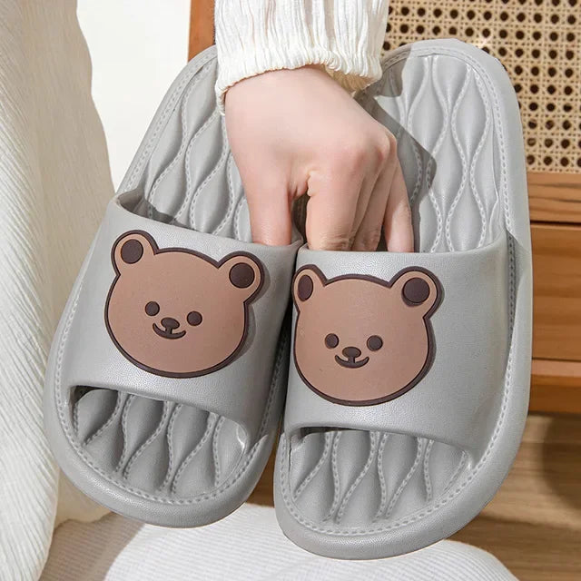 New EVA Trend Cartoon Bear Slippers Couple Home thick sole Slippers Anti slip Bathroom Slippers Casual Women's soft sole Slipper