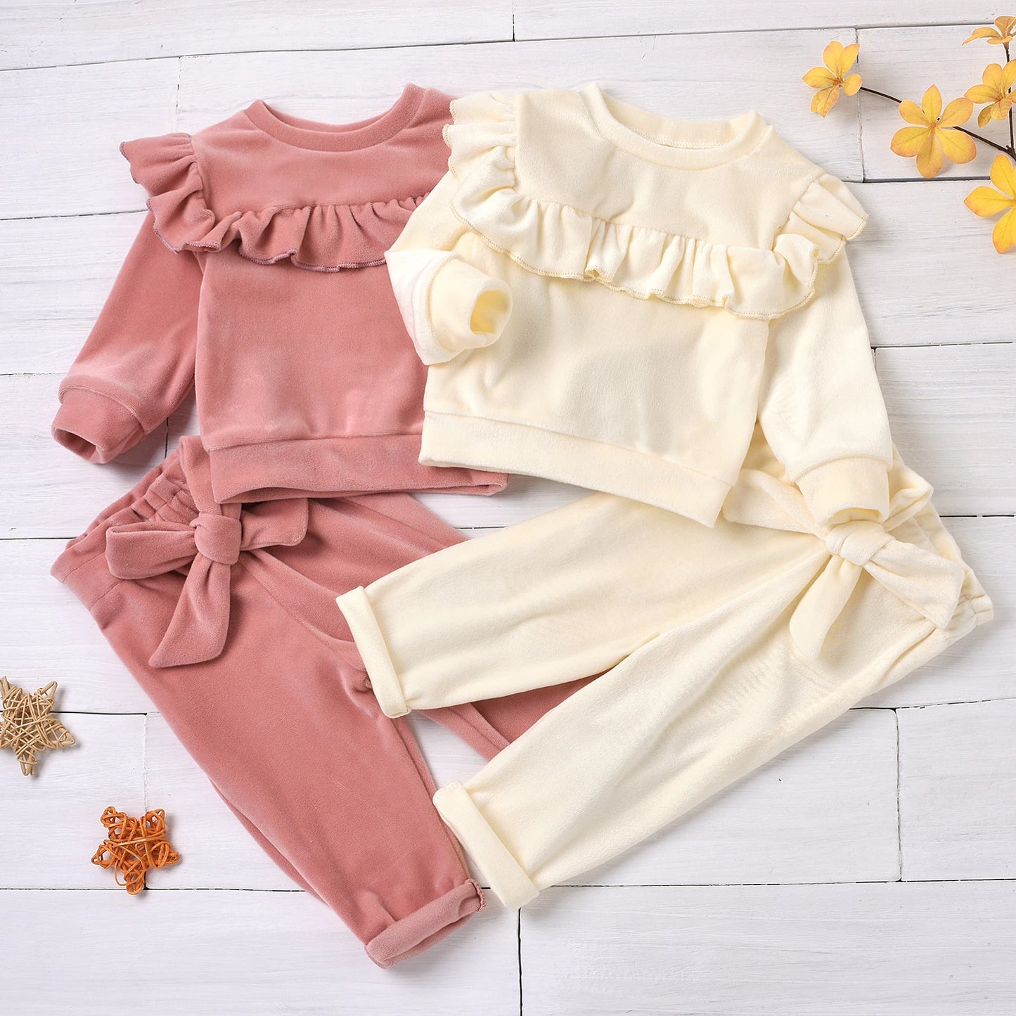 2PCS fall and winter models girls coral fleece warm Baby Sets coral fleece top coral fleece pants warm and comfortable infants girls