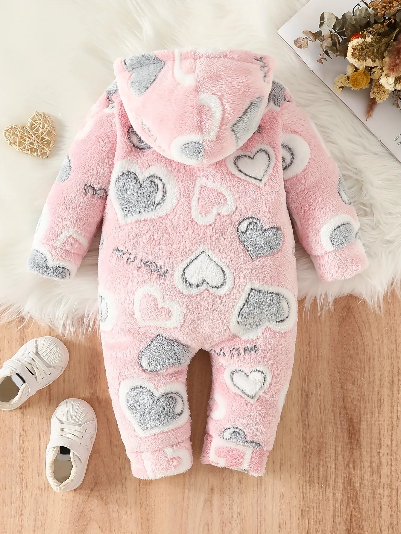 Toddler Active baby girl Love pattern fuzzy button-up hooded baby clothing Jumpsuit one-piece clothing Winter style Romper infants girls