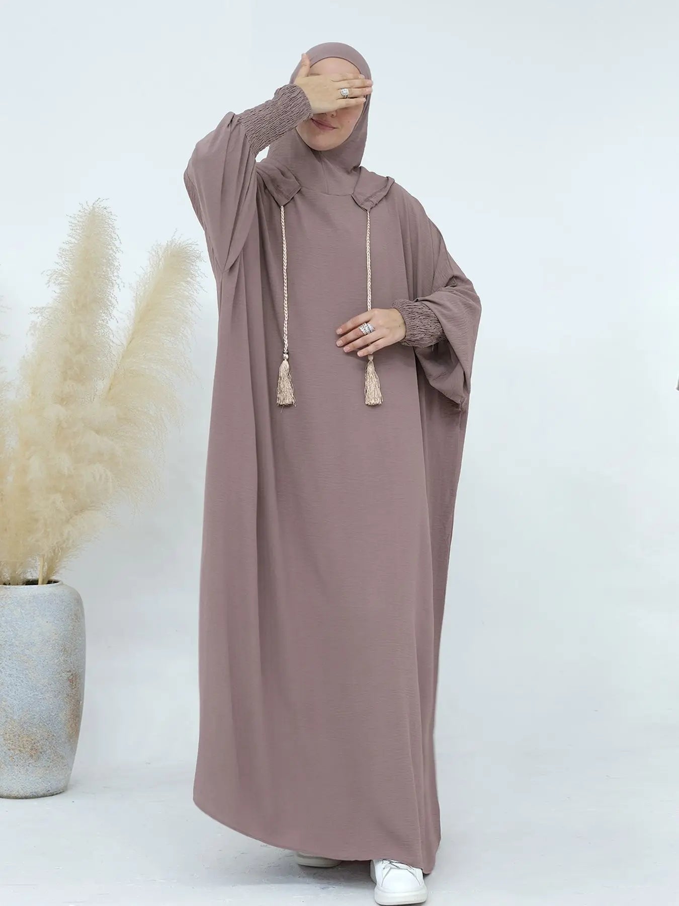 Jilbab Hijab Women Abaya With Hooded Solid Casual Batwing Sleeve Abaya Tassel Muslim Saudi Prayer Kaftan Oriental Robes abaya