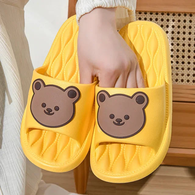 New EVA Trend Cartoon Bear Slippers Couple Home thick sole Slippers Anti slip Bathroom Slippers Casual Women's soft sole Slipper