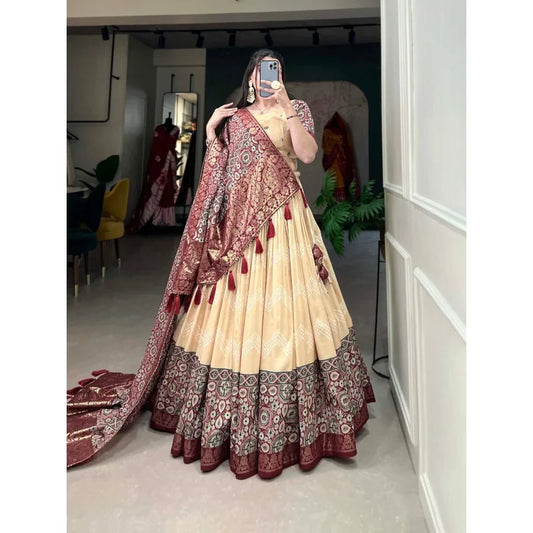 New Attractive Fancy Designer Lehenga Choli with Unique Dupatta for Women Wear party lehnga