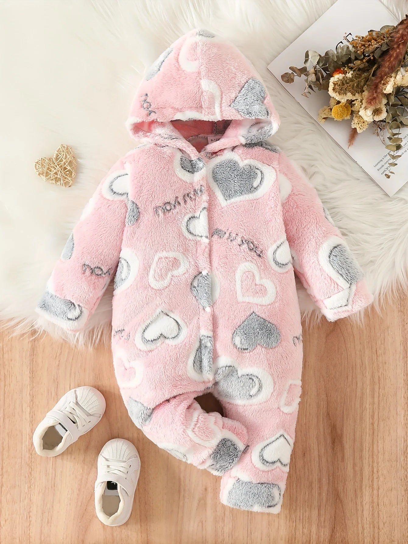 Toddler Active baby girl Love pattern fuzzy button-up hooded baby clothing Jumpsuit one-piece clothing Winter style Romper infants girls