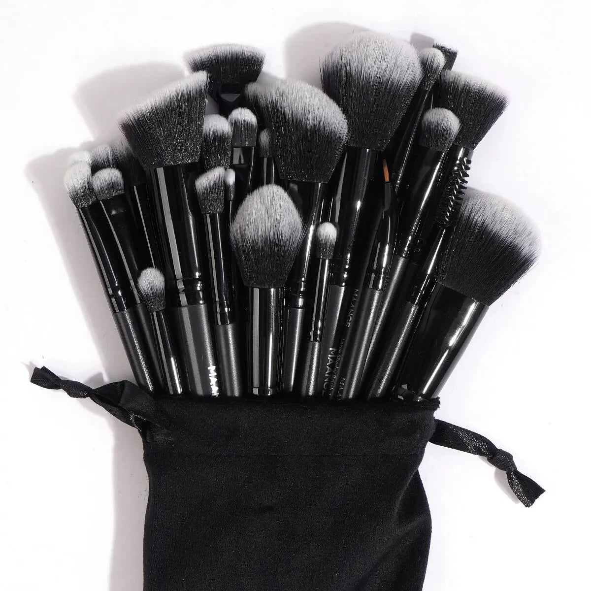 MAANGE 30pcs Professional Makeup Brush Set Foundation Concealers Eye Shadows Powder Blush Blending Brushes Beauty Tools with Bag makeup accessories