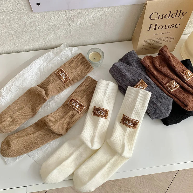 5 Pairs Winter Socks Women Cashmere Wool Socks Solid Warm Thickened Pile Embroidered Logo Mid-Calf Socks Casual Snow Boot Socks