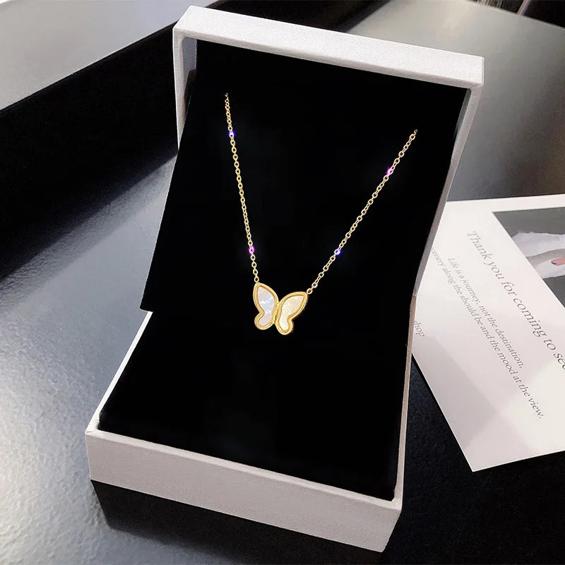 New Shiny Butterfly Necklace Ladies Exquisite Double Layer Clavicle Chain Necklace Jewelry for Ladies Gift necklace