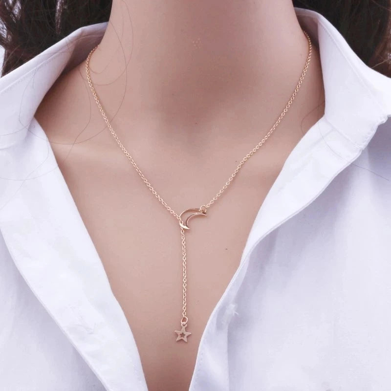 New Simple Moon Star Pendant Choker Necklace Simple Gold Color Alloy Charm Chain Collares Necklace For Women Party Jewelry  necklace