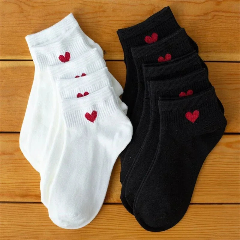 5 Pairs Lovely Heart Cotton Socks Women Summer Fashion Black White Sports Short Socks Girls Cute Style Low Tube Boat Socks 35-40 Socks