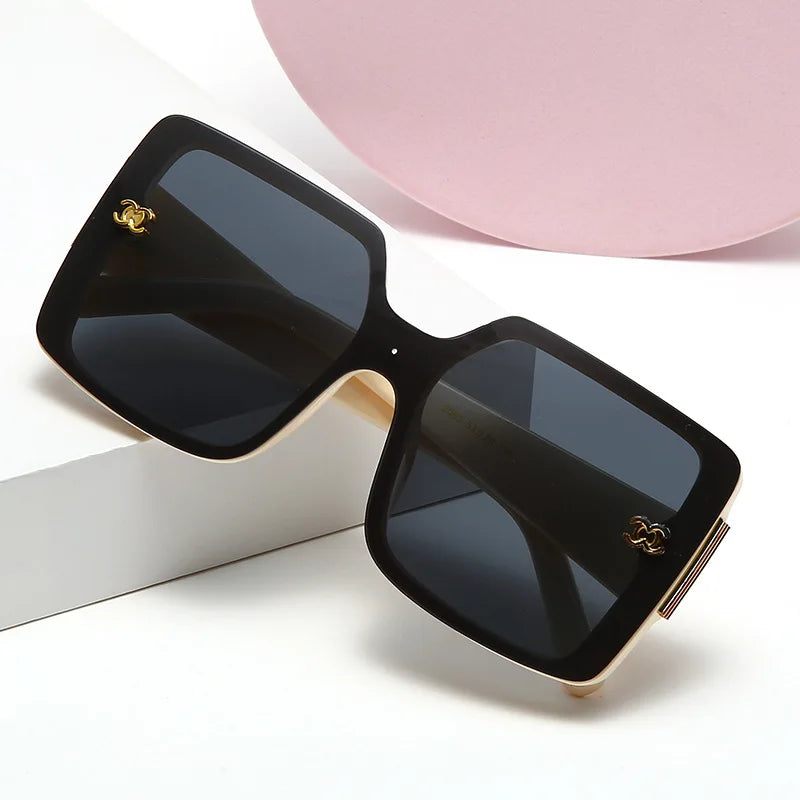 New Luxury Glamour Sunglasses for Women and Men Designer Famous Brand Glasses Square Stylish Trend Eyewear UV400 Glasses